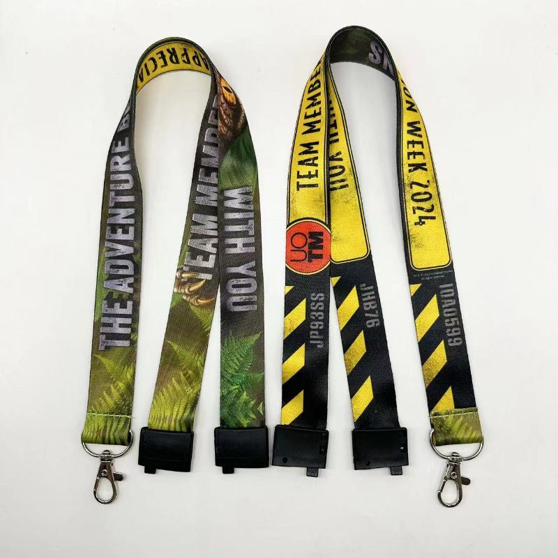 Equipped with a Safety Buckle That Automatically Disconnects Polyester Heat Transfer Printing, 1 Inch Wide Gift Lanyard